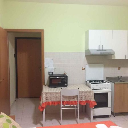 Studio In Letojanni/Sizilien 23302 Apartman Kültér fotó